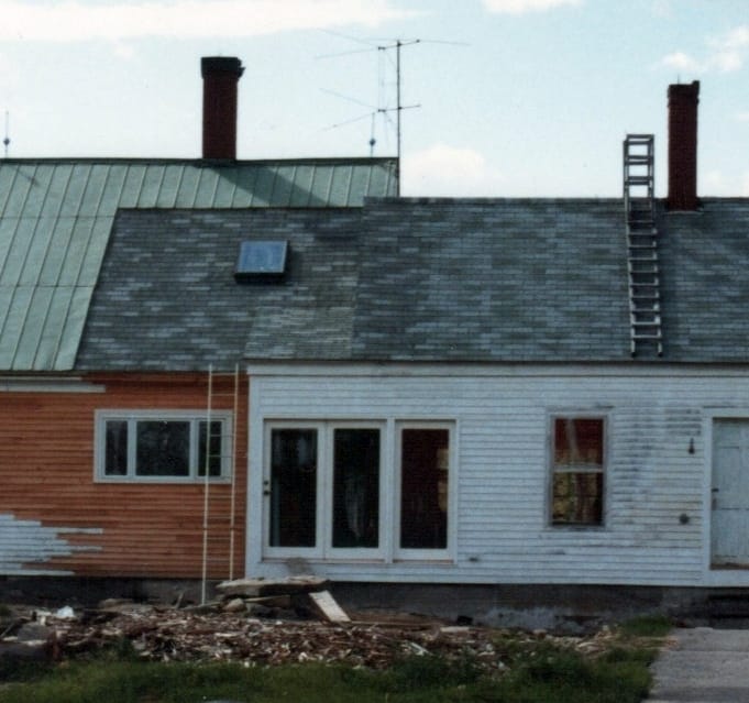 Burbank house - moving the ell